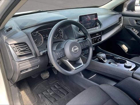 Used 2024 Nissan Rogue S AWD/4WD image 16