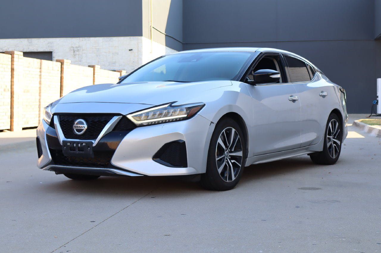 Used 2022 Nissan Maxima SV w/ Floor Mat Group FWD image 2