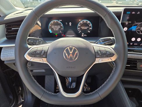 New 2026 Volkswagen Tiguan S FWD image 10