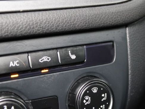 Used 2013 Volkswagen Tiguan S AWD/4WD image 18