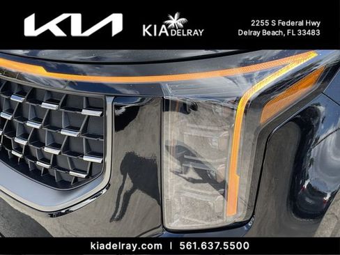 New 2026 Kia Carnival SX Prestige FWD image 6