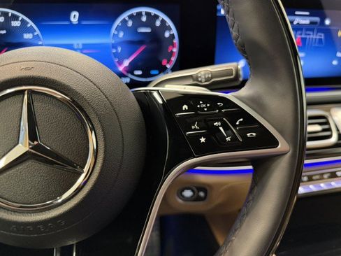 Certified 2025 Mercedes-Benz GLS 580 4MATIC image 23
