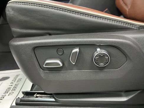 Used 2024 GMC Sierra 3500 Denali Ultimate image 23