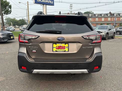 Certified 2024 Subaru Outback Limited AWD/4WD image 6