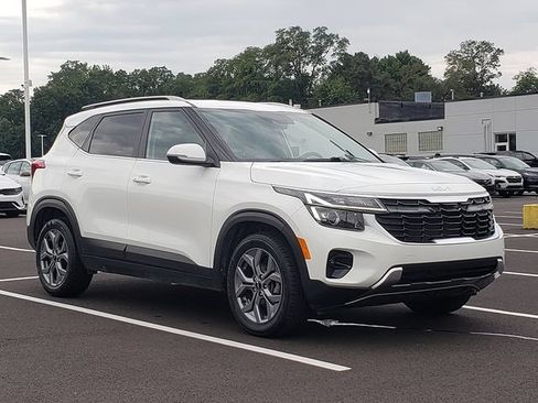 Certified 2024 Kia Seltos S FWD image 8