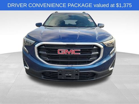 Used 2019 GMC Terrain SLE w/ Driver Convenience Package image 2