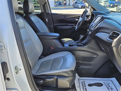 Used 2018 Chevrolet Equinox LT image 14