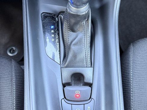 Used 2019 Toyota C-HR LE FWD image 28