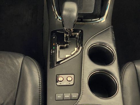 Used 2016 Toyota Avalon XLE Premium image 24