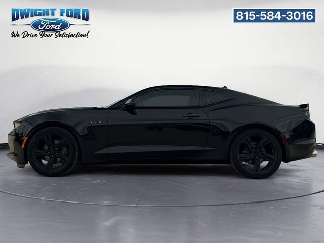 Used 2021 Chevrolet Camaro LT RWD image 2