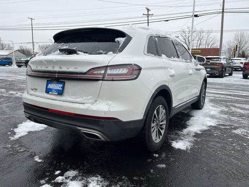 Used 2021 Lincoln Nautilus FWD w/ Equipment Group 101A image 4