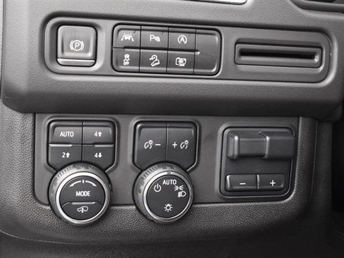 Used 2023 Chevrolet Tahoe Z71 w/ Off-Road Capability Package image 21