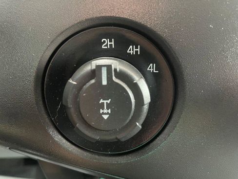 Used 2016 Ford F250 XL w/ Power Equipment Group AWD/4WD image 20