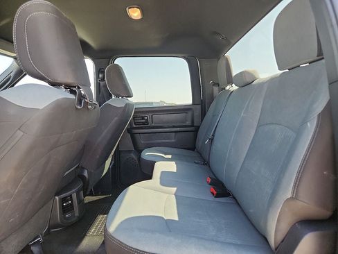 Used 2024 RAM 5500 Tradesman w/ Chrome Appearance Group AWD/4WD image 11