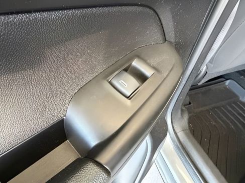 Used 2023 Chevrolet TrailBlazer LT image 23