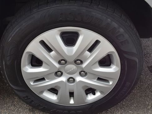 Used 2019 Dodge Grand Caravan SE image 42