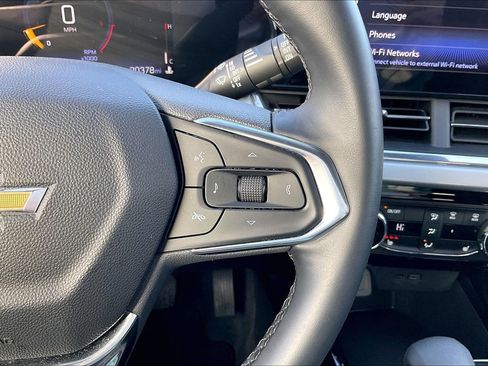 Certified 2025 Chevrolet Trax LT w/ LT Convenience Package image 18