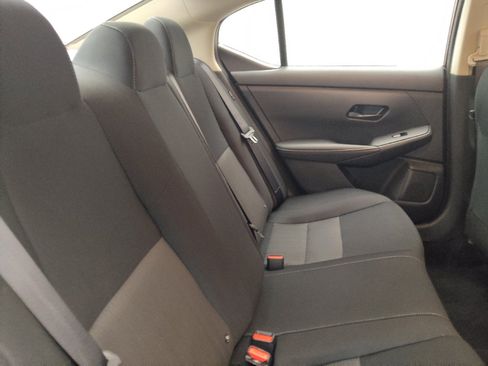 Used 2025 Nissan Sentra SV FWD image 19
