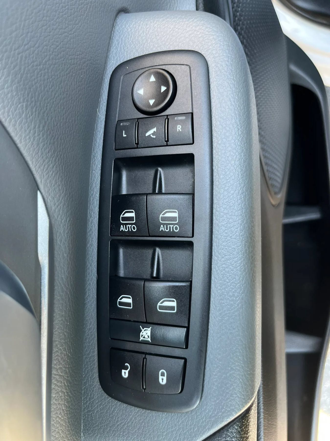 Used 2020 RAM 1500 Big Horn AWD/4WD image 30