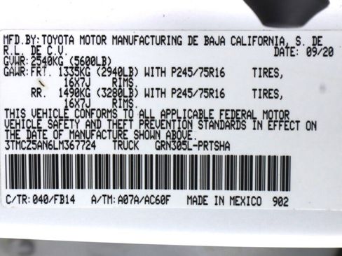 Used 2020 Toyota Tacoma SR image 41