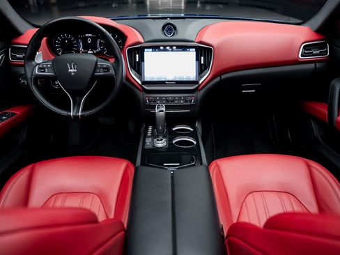 Used 2022 Maserati Ghibli Modena image 44