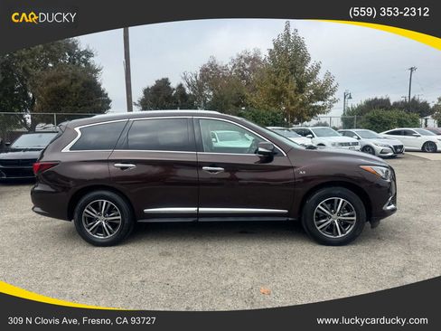 Used 2019 INFINITI QX60 Luxe w/ Essential Package image 4