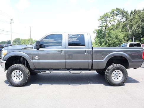 Used 2016 Ford F250 Lariat w/ Lariat Ultimate Package AWD/4WD image 6