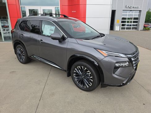 New 2026 Nissan Rogue Platinum AWD/4WD image 9