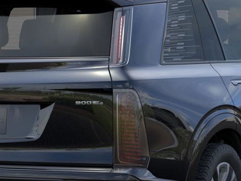 New 2026 Cadillac Vistiq Sport image 35