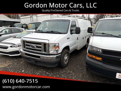 Used 2021 Ford E-350 and Econoline 350 Super Duty w/ Power Windows & Locks Group RWD image 1
