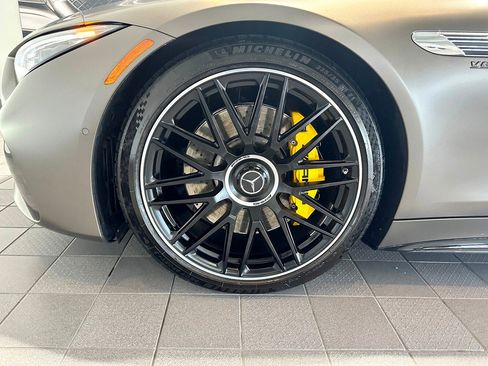 Certified 2022 Mercedes-Benz SL 63 AMG 4MATIC image 38