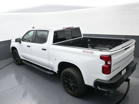 Used 2025 Chevrolet Silverado 1500 LT Trail Boss w/ Convenience Package II AWD/4WD image 34