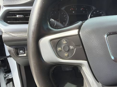 Used 2020 GMC Acadia SLT FWD image 19
