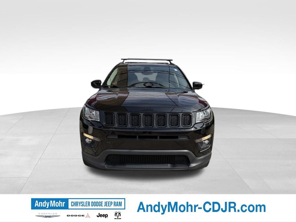 Used 2018 Jeep Compass Latitude w/ Popular Equipment Group AWD/4WD image 2