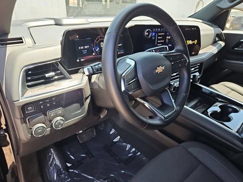 Certified 2025 Chevrolet Tahoe LS RWD image 11