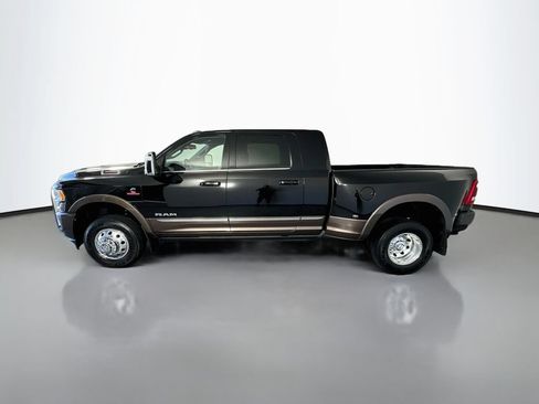 Used 2024 RAM 3500 Limited AWD/4WD image 4