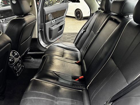 Used 2016 Jaguar XJ R-Sport image 42