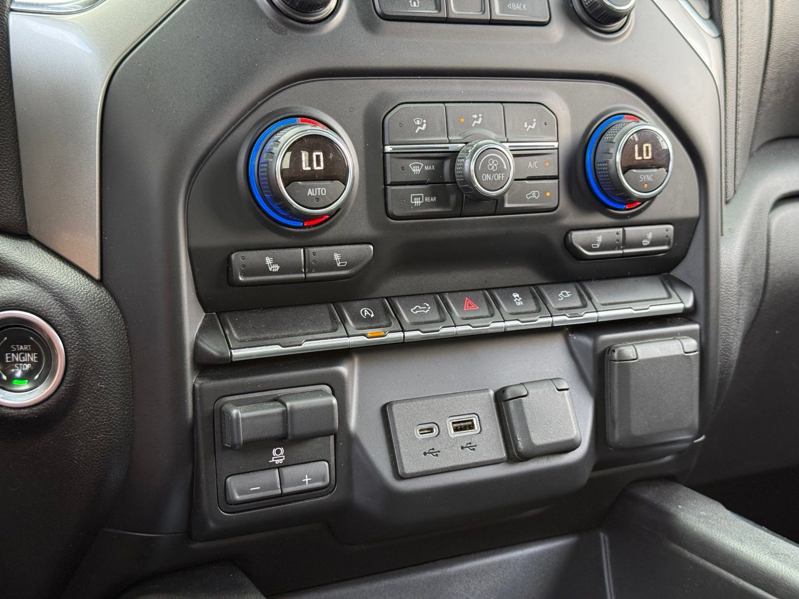 Used 2019 Chevrolet Silverado 1500 RST w/ All-Star Edition AWD/4WD image 30
