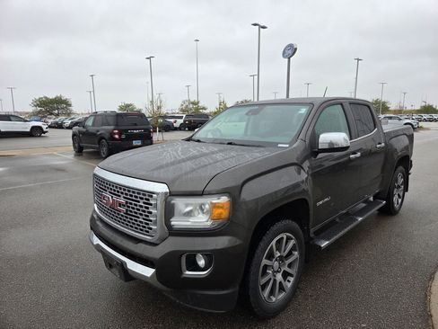 Used 2019 GMC Canyon Denali AWD/4WD image 3