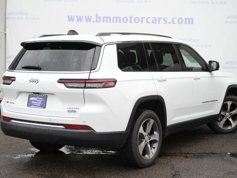 Used 2023 Jeep Grand Cherokee L Limited w/ Luxury Tech Group II image 3