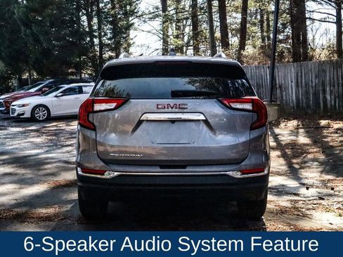 Used 2024 GMC Terrain SLT image 6