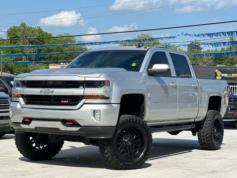 Used 2017 Chevrolet Silverado 1500 LT w/ All Star Edition AWD/4WD image 3