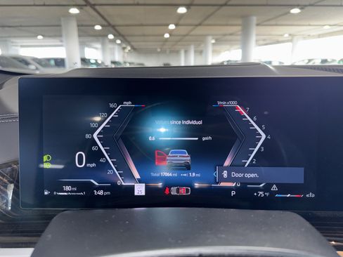 Certified 2025 BMW X6 xDrive40i image 24