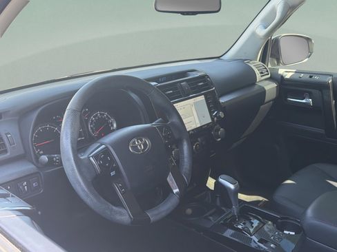 Used 2024 Toyota 4Runner TRD Off-Road Premium w/ Moonroof Package AWD/4WD image 28