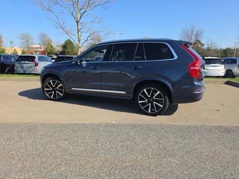 Used 2023 Volvo XC90 B6 Plus AWD/4WD image 4