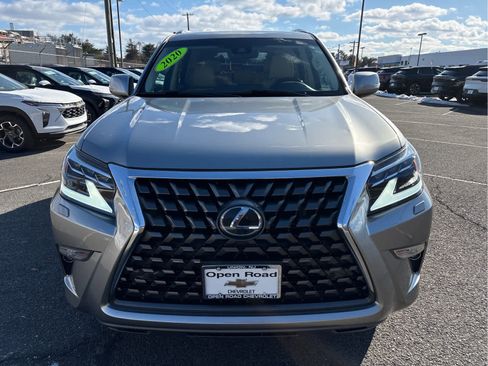 Used 2020 Lexus GX 460 Premium image 2