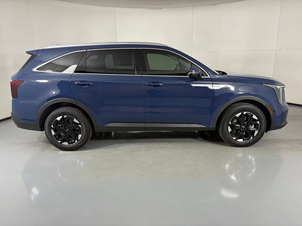 New 2026 Kia Sorento S w/ S Panoramic Sunroof Package FWD image 9
