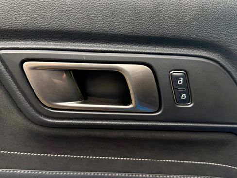 Used 2017 Ford Mustang Shelby GT350 w/ Electronics Package RWD image 47