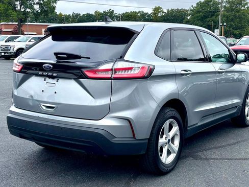 Used 2021 Ford Edge SE image 6