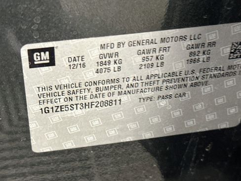 Used 2017 Chevrolet Malibu LT FWD image 12